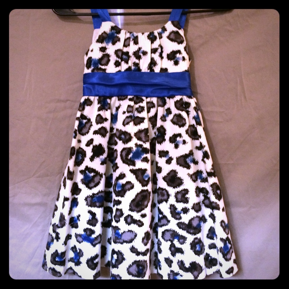 Girls dress